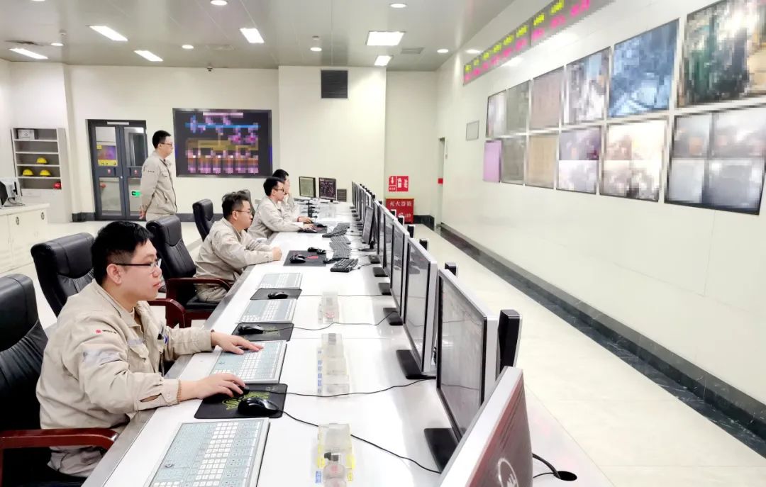 1704761601044064992.jpg 4張熱.jpg