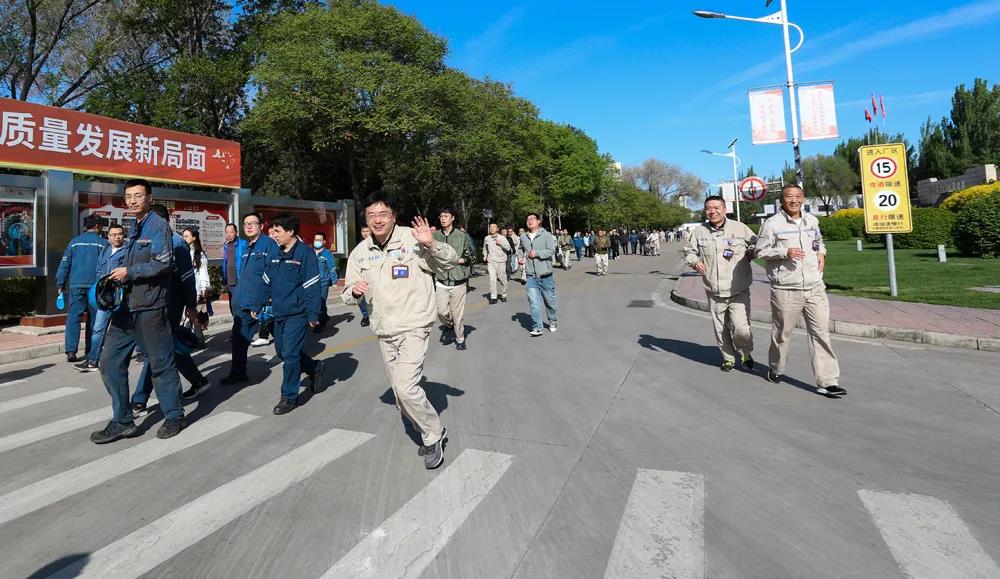 1716167010269094148.jpg 003張電.jpg