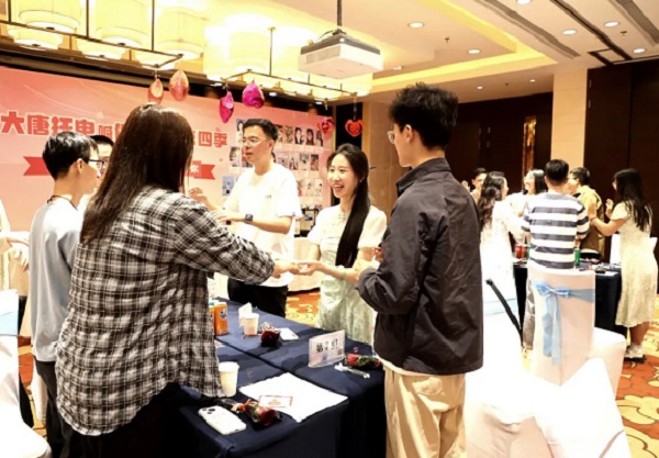 1717641029589004657.jpg 【幸福大唐】托克托發(fā)電公司:牽線搭橋 成就浪漫 (2).jpg