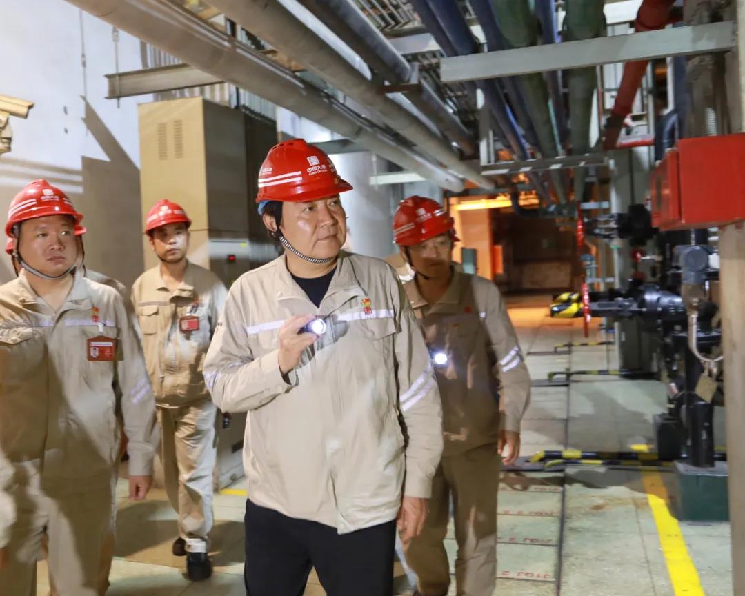 1720140240825089599.jpg 00002.jpg